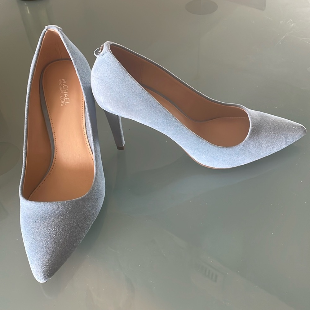 Michael Kors Dorothy Flex Pump in Pale Blue